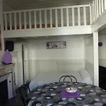 Апарт-отель Hotel-residence Le Grillon 2*