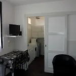 Апарт-отель Hotel-residence Le Grillon