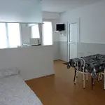 Апарт-отель Hotel-residence Le Grillon