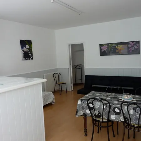 Hotel-residence Le Grillon 2* Αρασόν