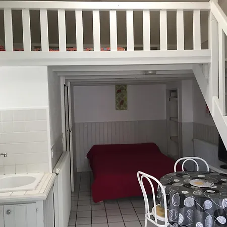 Hotel-residence Le Grillon