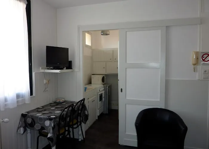 아파트호텔 Hotel-residence Le Grillon