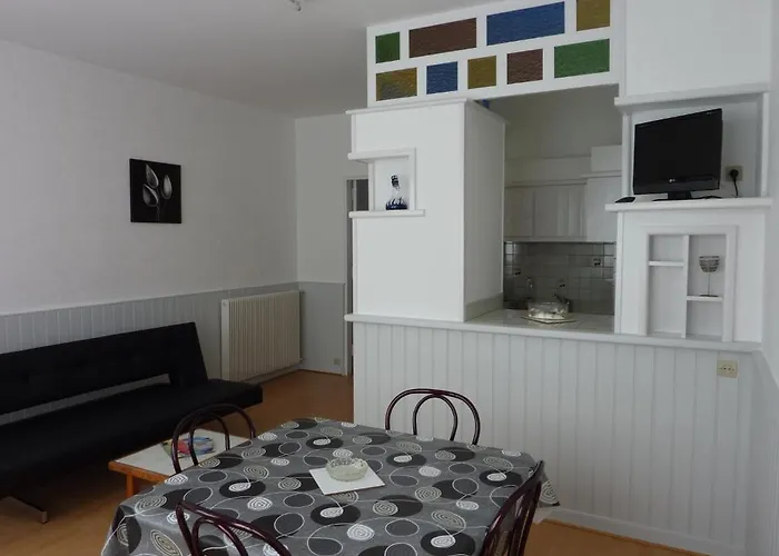 Hotel-residence Le Grillon 2* 아르카숑